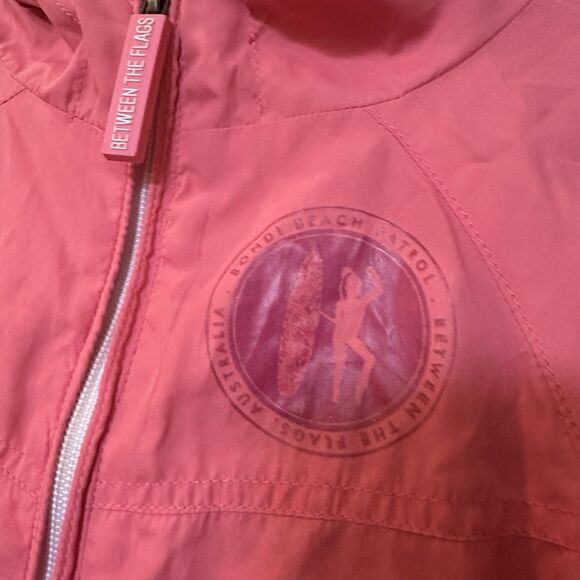 Between The Flags Bondi Beach Patrol Girls Windbreaker Australia Size 2 Pink - Picture 4 of 8